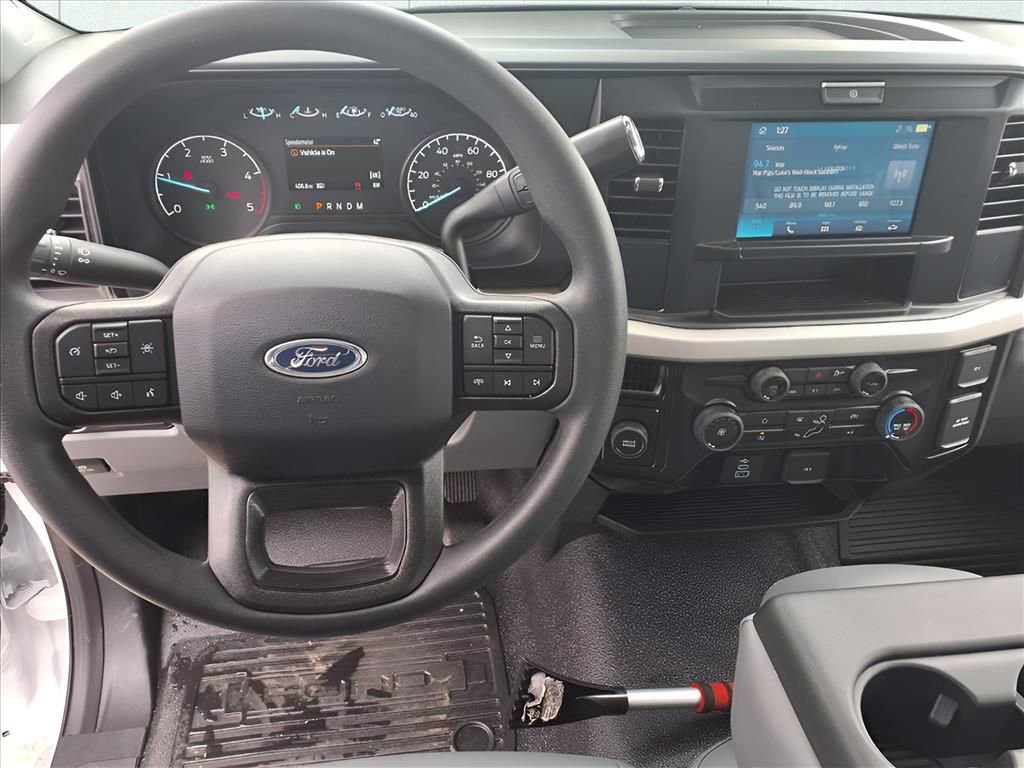 New 2026 Ford F550 2WD Regular Cab Super Duty image 3