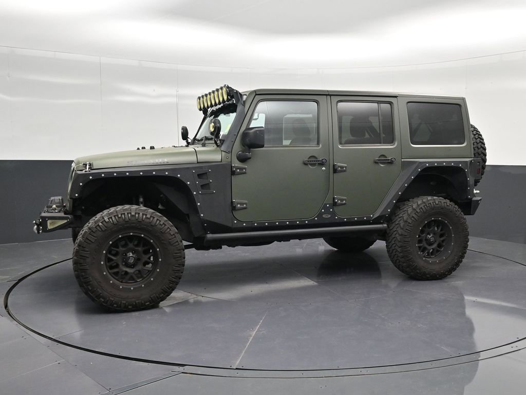 Used 2015 Jeep Wrangler Unlimited Sahara w/ Max Tow Package image 7