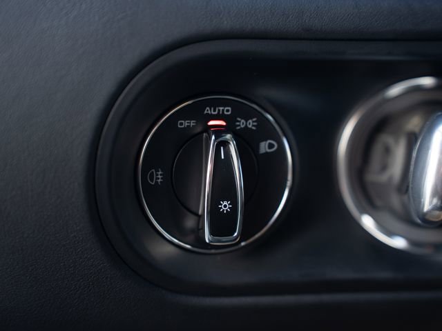 New 2026 Porsche Macan GTS image 28