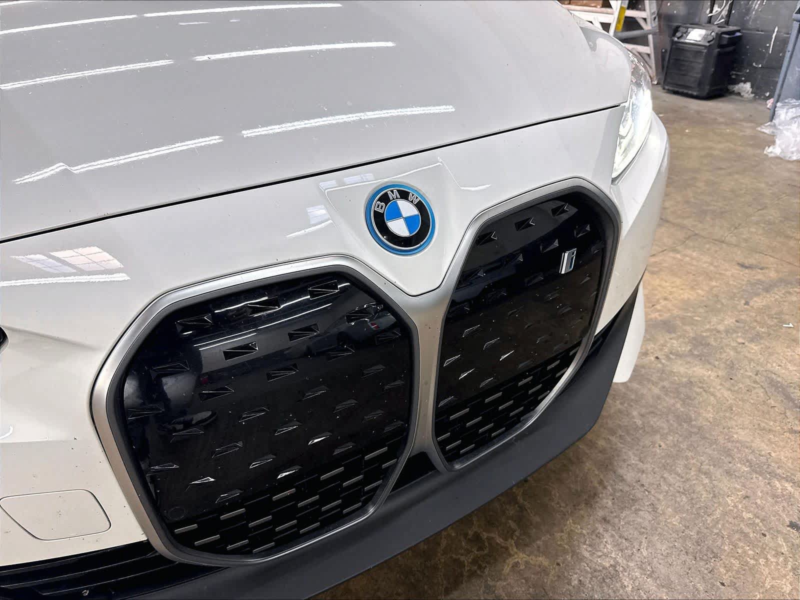Used 2023 BMW i4 eDrive40 RWD image 32