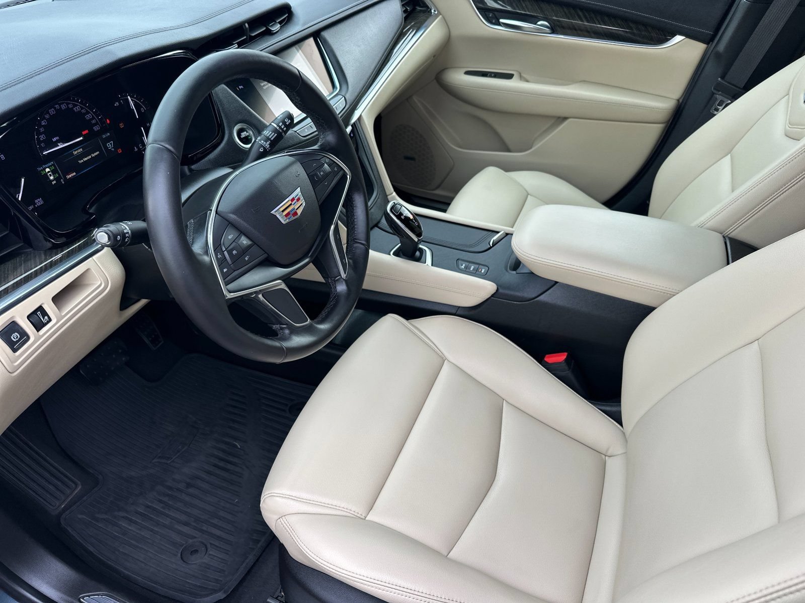 Used 2019 Cadillac XT5 AWD image 9