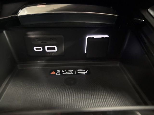 Used 2023 Buick Envision Avenir image 32