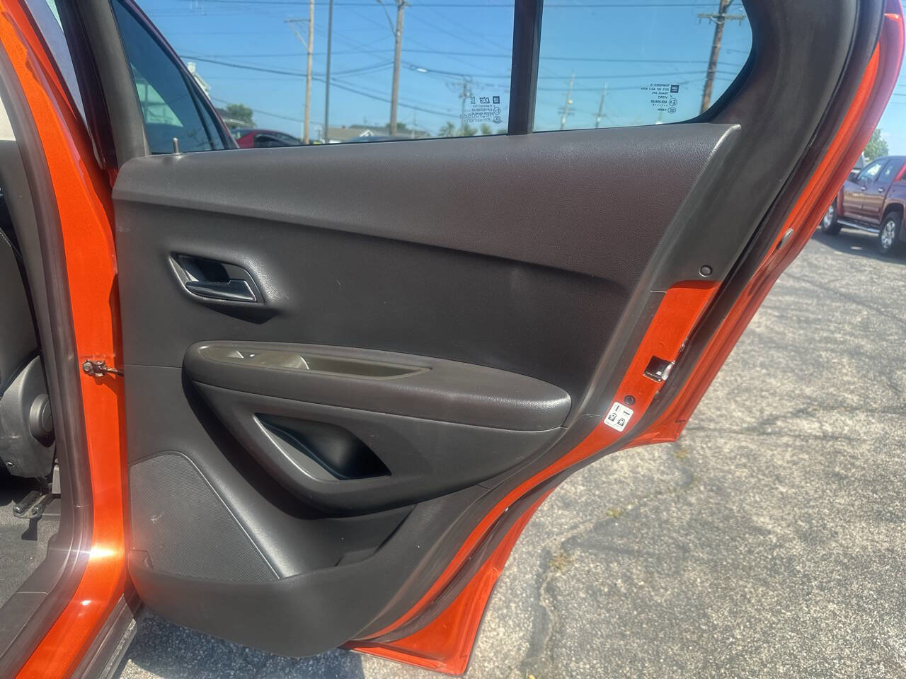 Used 2015 Chevrolet Trax LTZ w/ LPO, Protection Package image 28