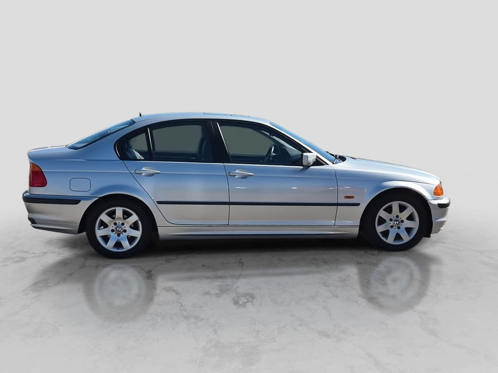 Used 2000 BMW 323i Sedan RWD image 9