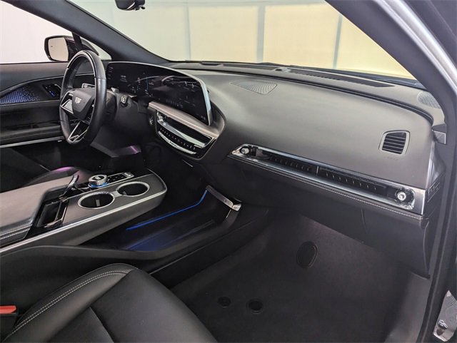 Used 2023 Cadillac Lyriq 2WD image 18