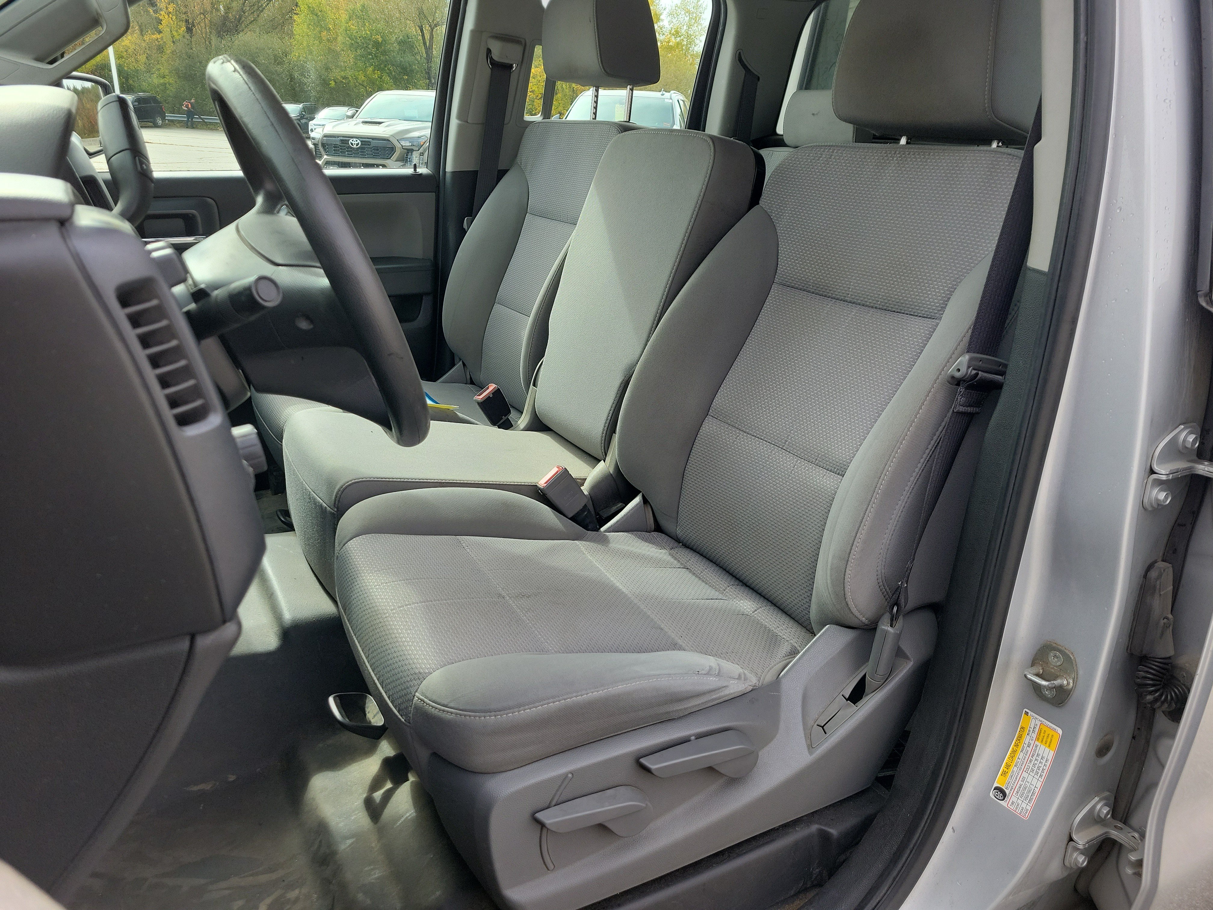 Used 2018 Chevrolet Silverado 1500 W/T w/ Trailering Package RWD image 10