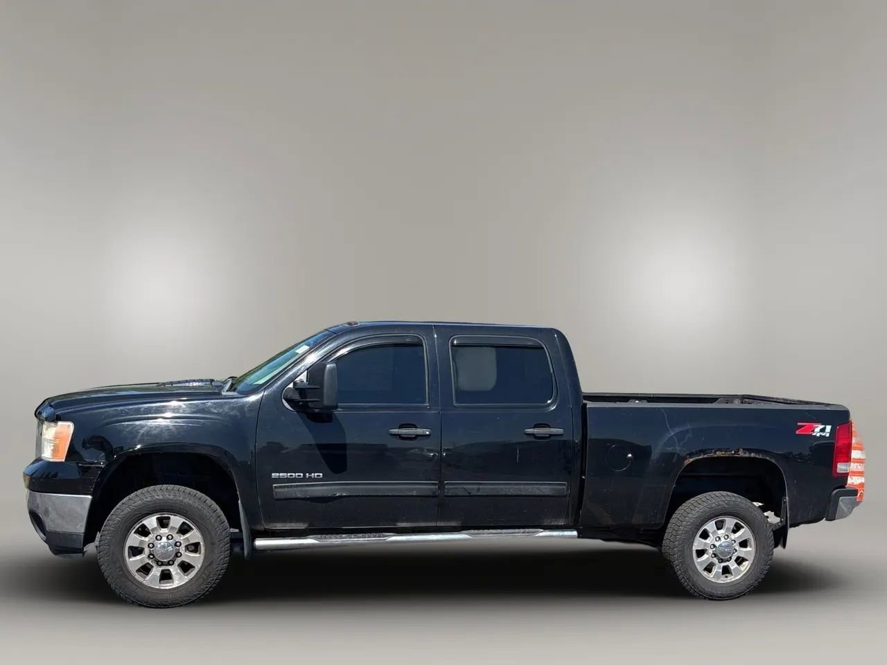 Used 2012 GMC Sierra 2500 SLE w/ SLE Preferred Package AWD/4WD image 5