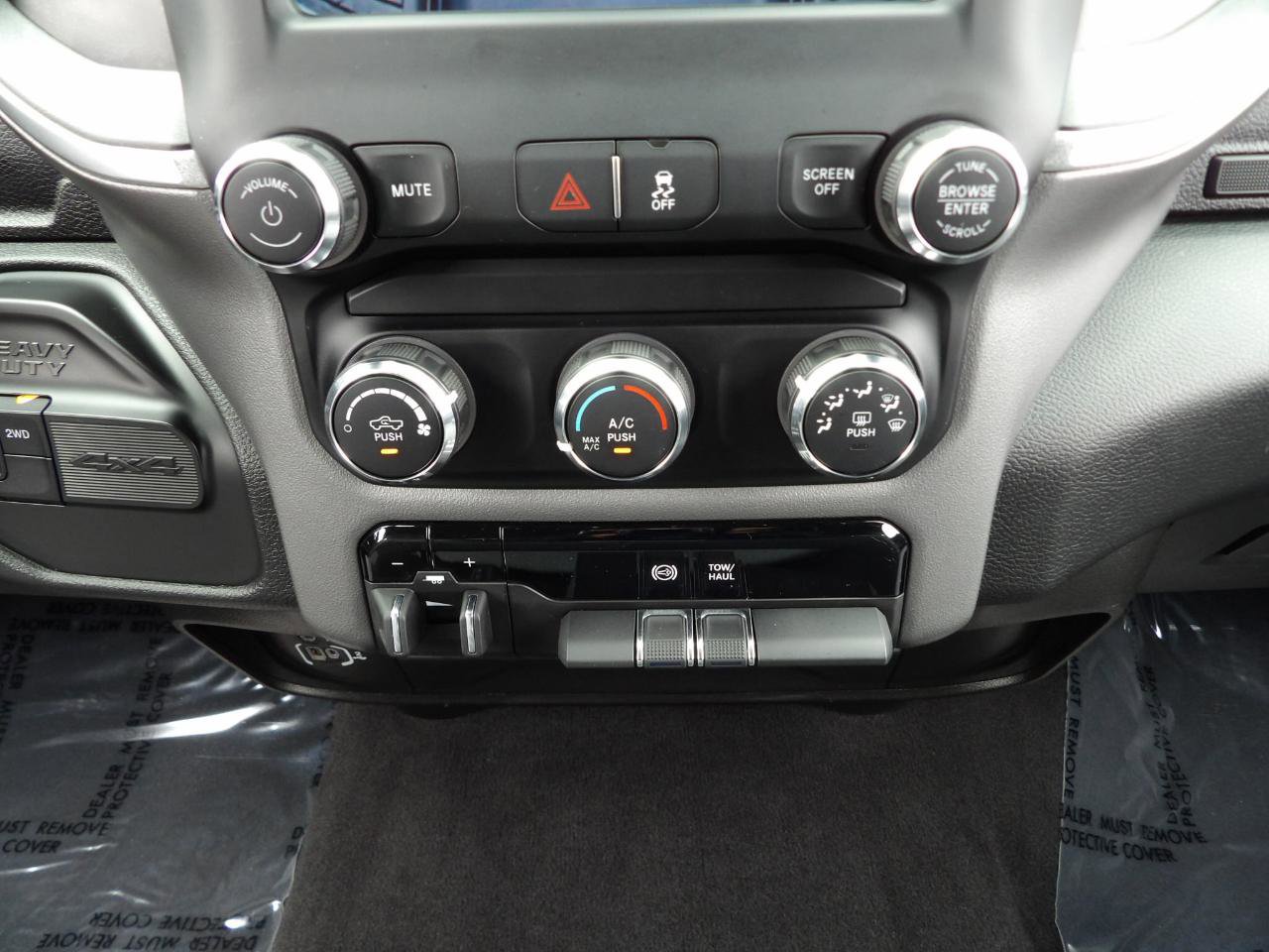 Used 2024 RAM 2500 Big Horn image 21