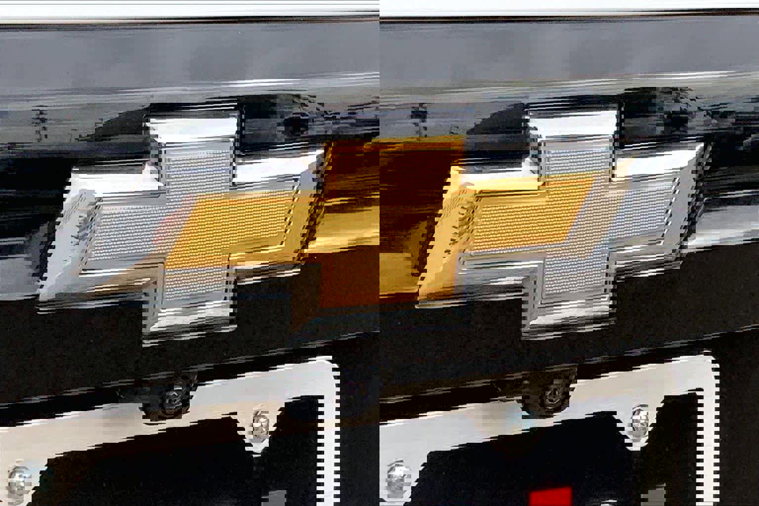 Used 2025 Chevrolet Traverse LT image 32