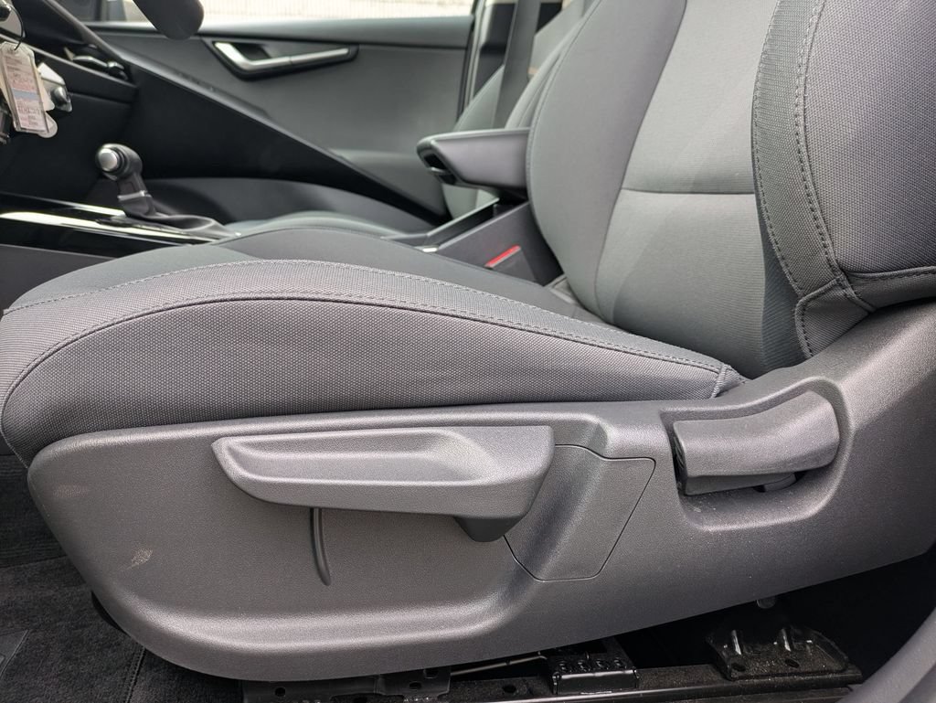 Used 2025 Kia Niro LX FWD image 14