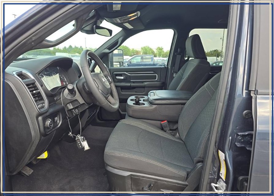 Used 2026 RAM 2500 Big Horn AWD/4WD image 2
