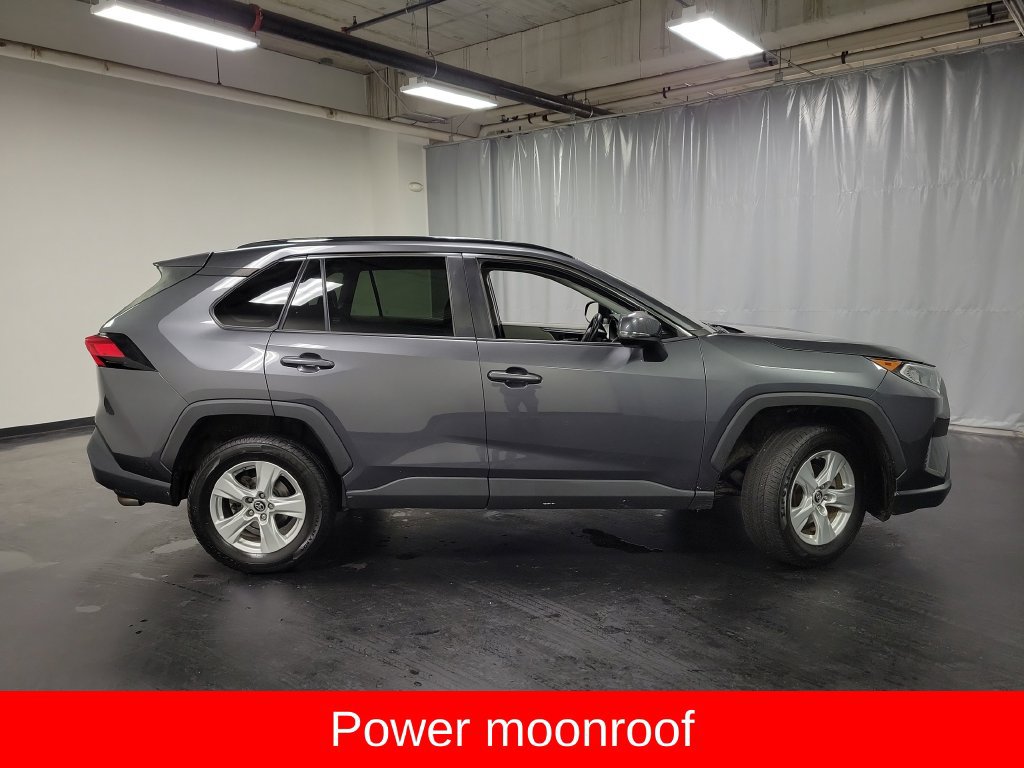 Used 2019 Toyota RAV4 XLE w/ Convenience Package AWD/4WD image 9