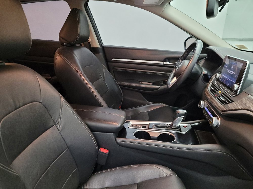 Used 2020 Nissan Altima 2.0 Platinum image 21