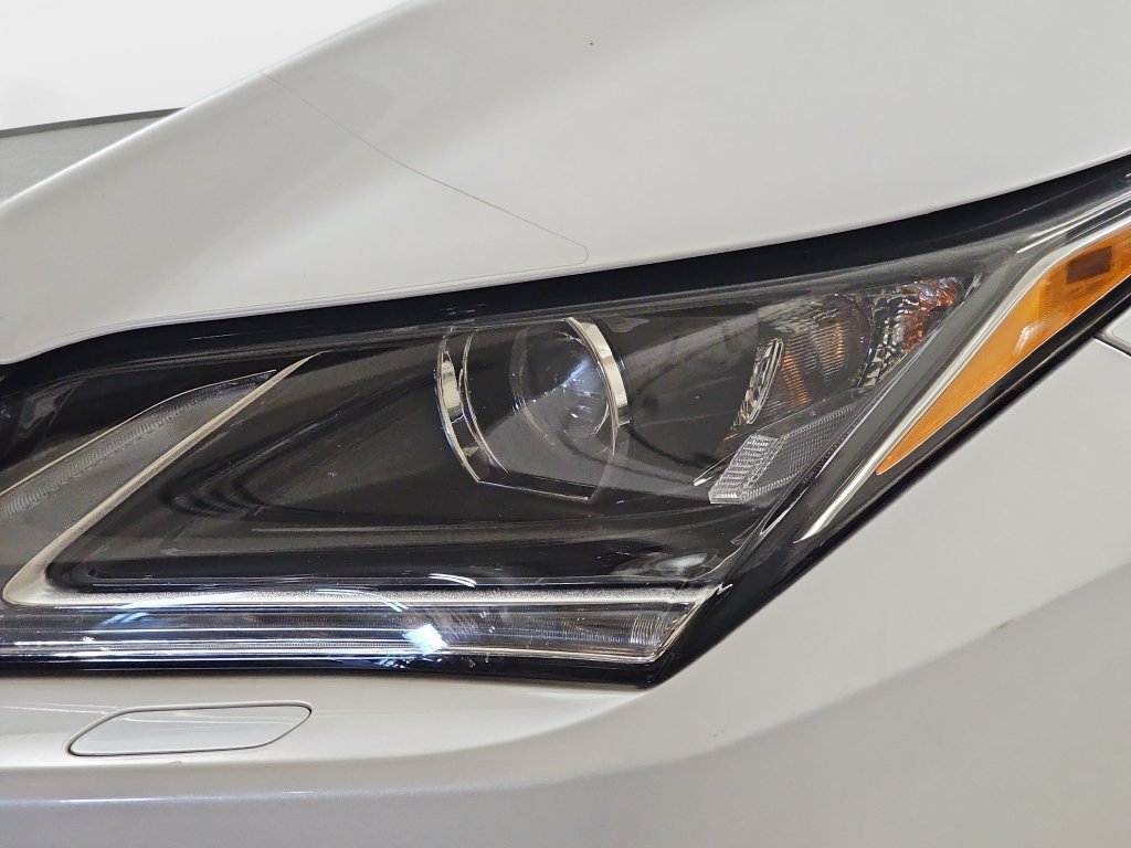 Used 2017 Lexus RX 450h AWD w/ Cold Weather Package image 33