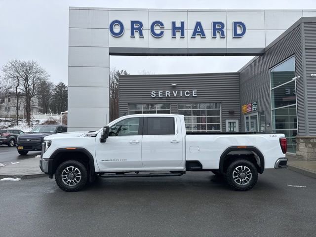 Used 2024 GMC Sierra 3500 SLE w/ SLE Convenience Package image 2
