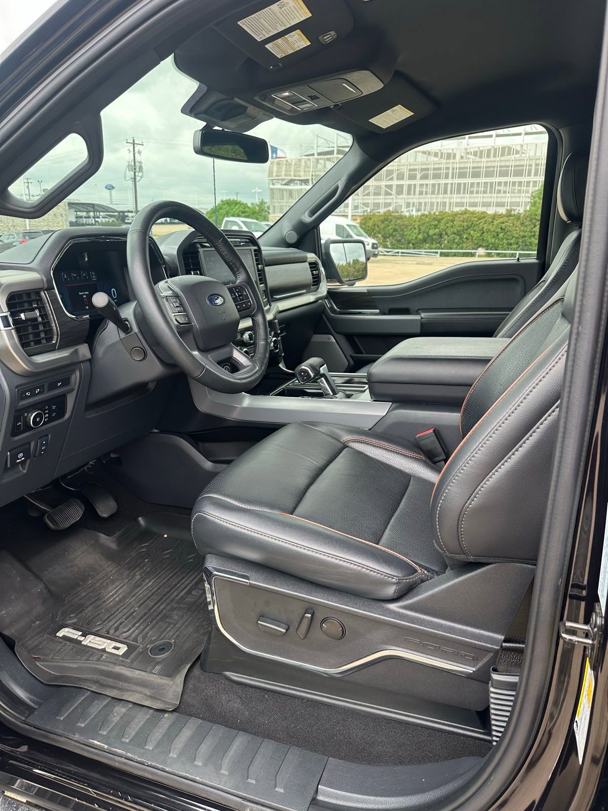 Used 2024 Ford F150 Lariat w/ FX4 Off-Road Package AWD/4WD image 3