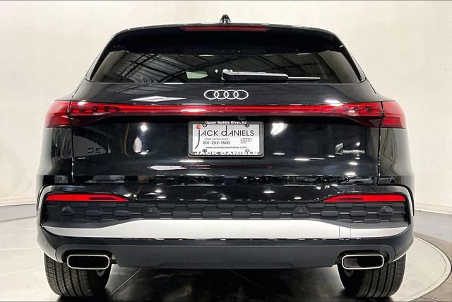 Used 2025 Audi Q5 Premium w/ Convenience Package AWD/4WD image 4