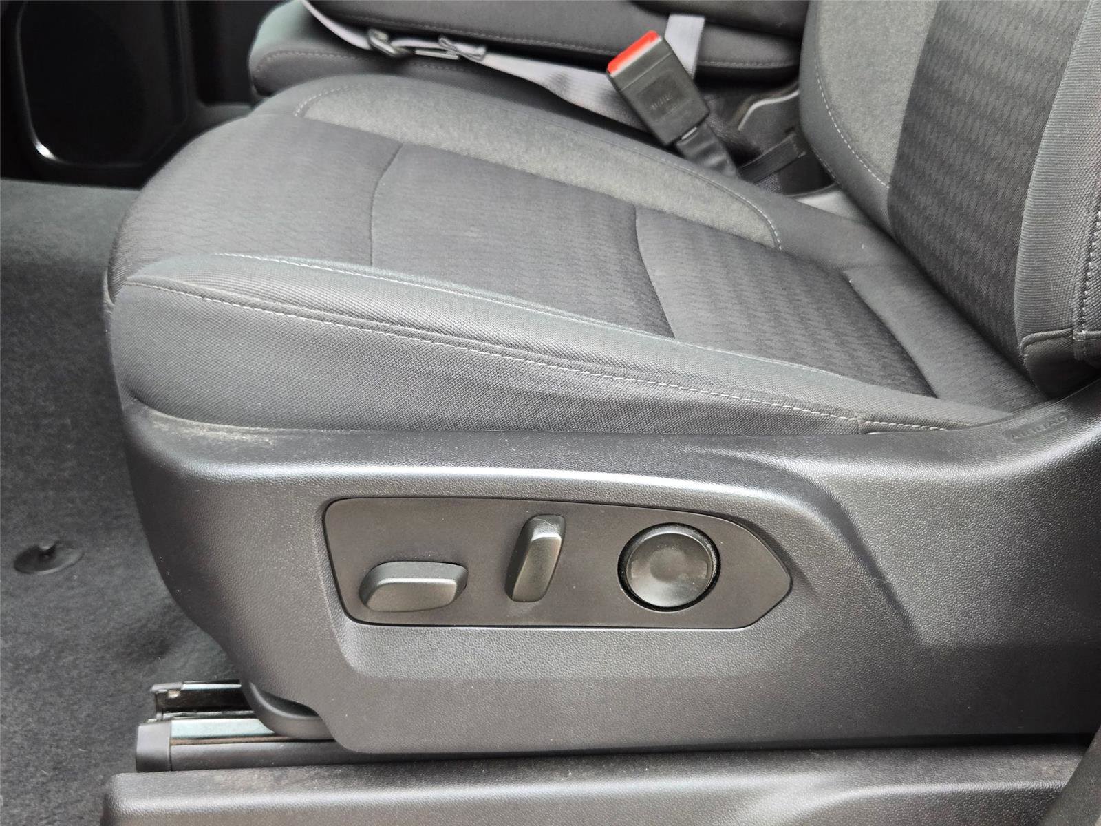 Used 2023 GMC Sierra 1500 SLE AWD/4WD image 24
