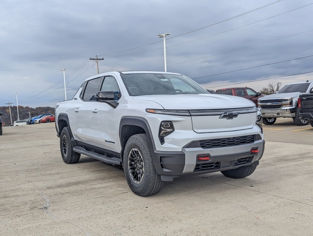 New 2026 Chevrolet Silverado EV Trail Boss image 5