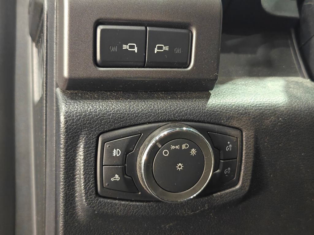 Used 2016 Ford F150 XLT w/ Equipment Group 302A Luxury AWD/4WD image 42
