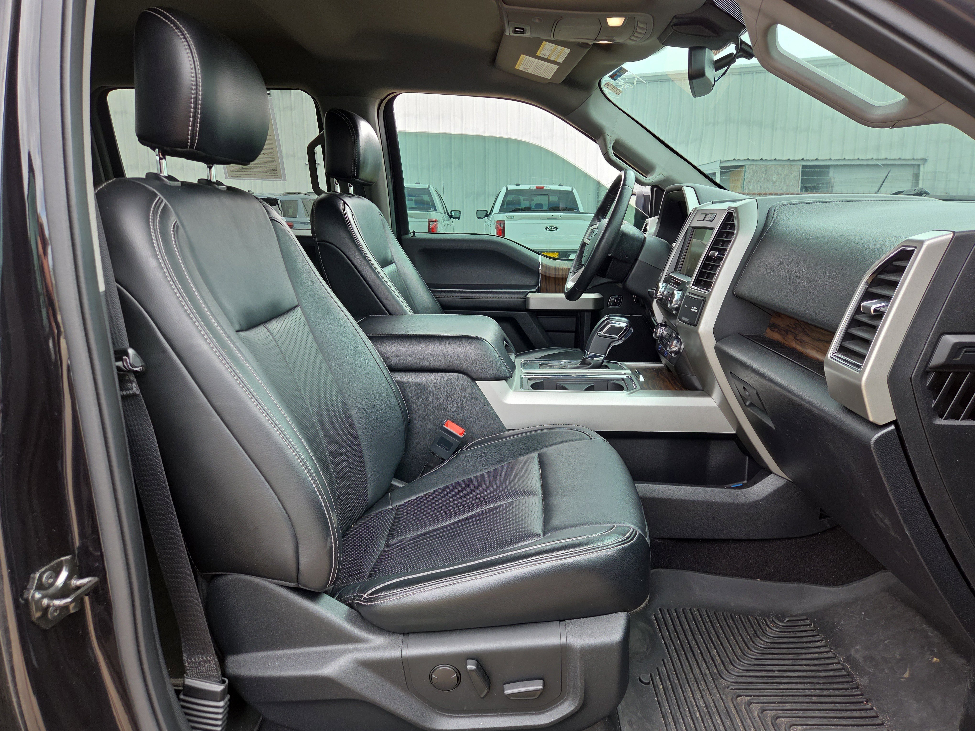 Used 2019 Ford F150 Lariat image 16