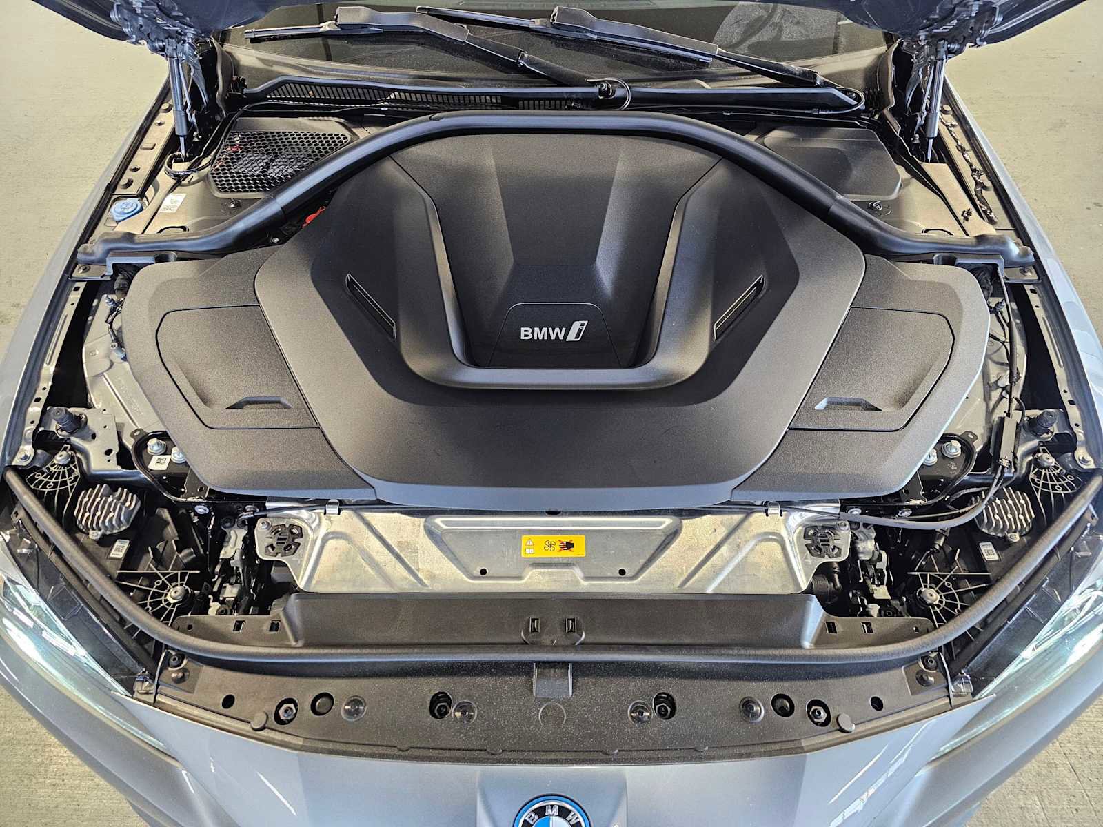 Certified 2023 BMW i4 eDrive35 image 9