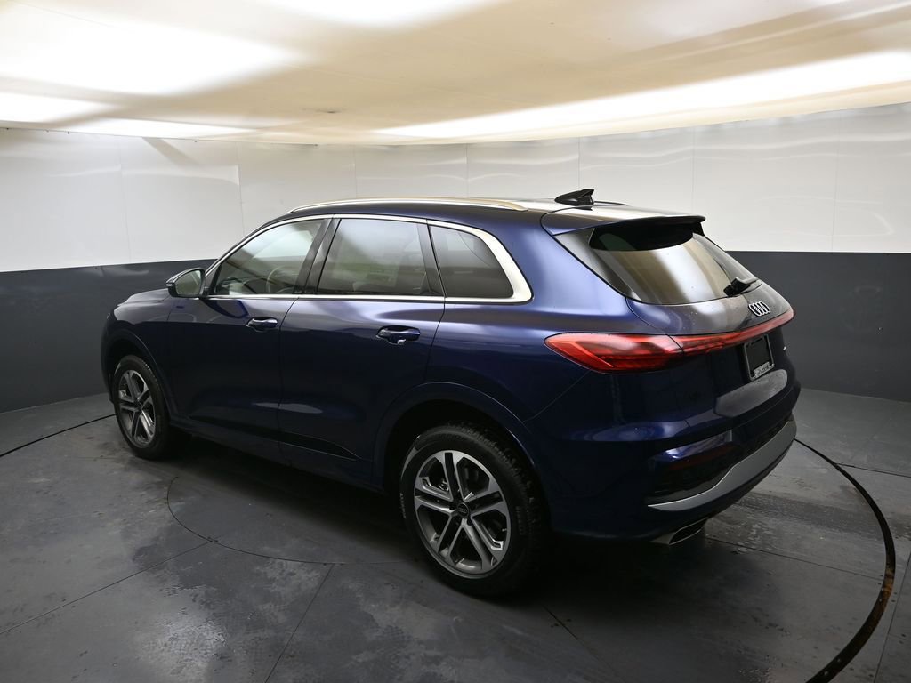 Certified 2025 Audi Q5 Premium Plus w/ Premium Plus image 2