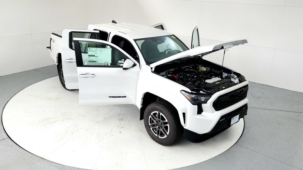 Certified 2024 Toyota Tacoma TRD Sport w/ TRD Sport Upgrade Package AWD/4WD image 17
