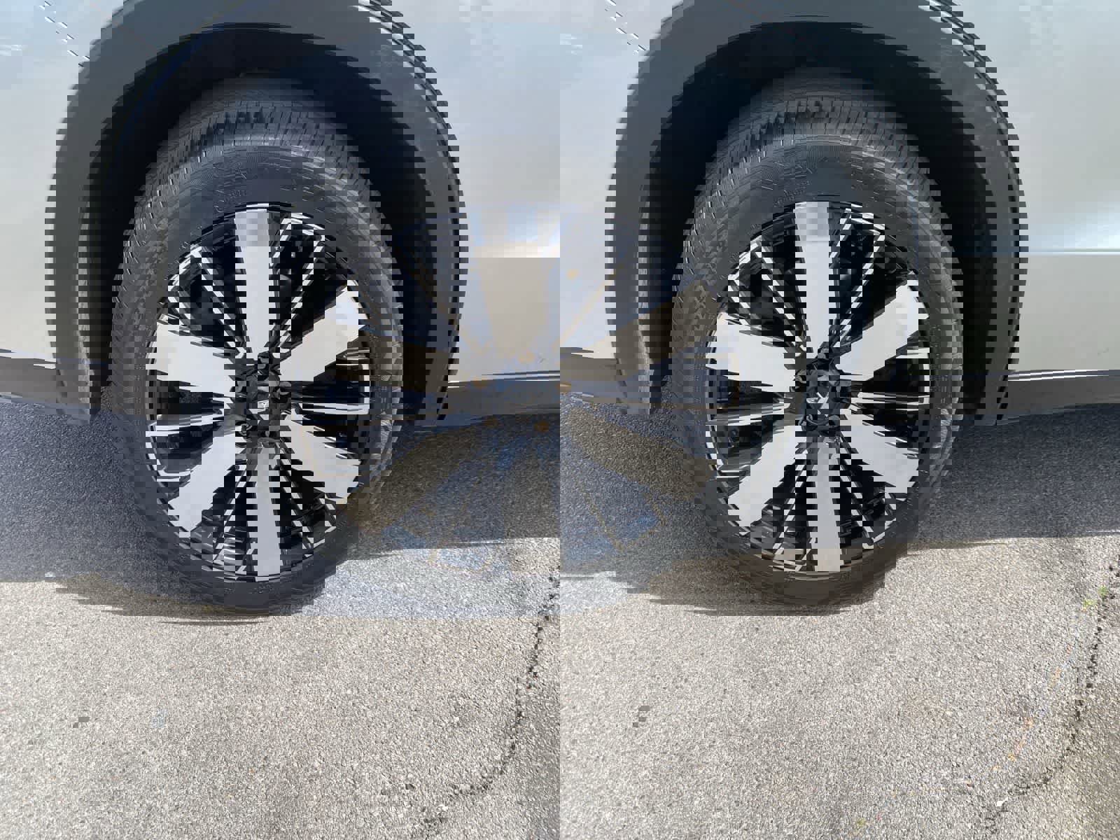 Used 2025 Mitsubishi Outlander SE image 5