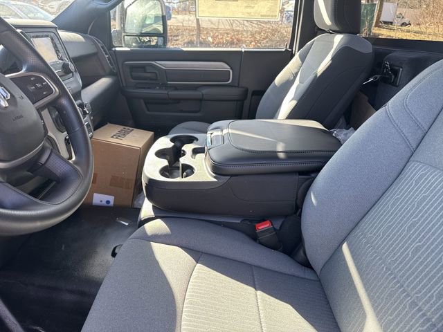 New 2024 RAM 3500 Tradesman image 17