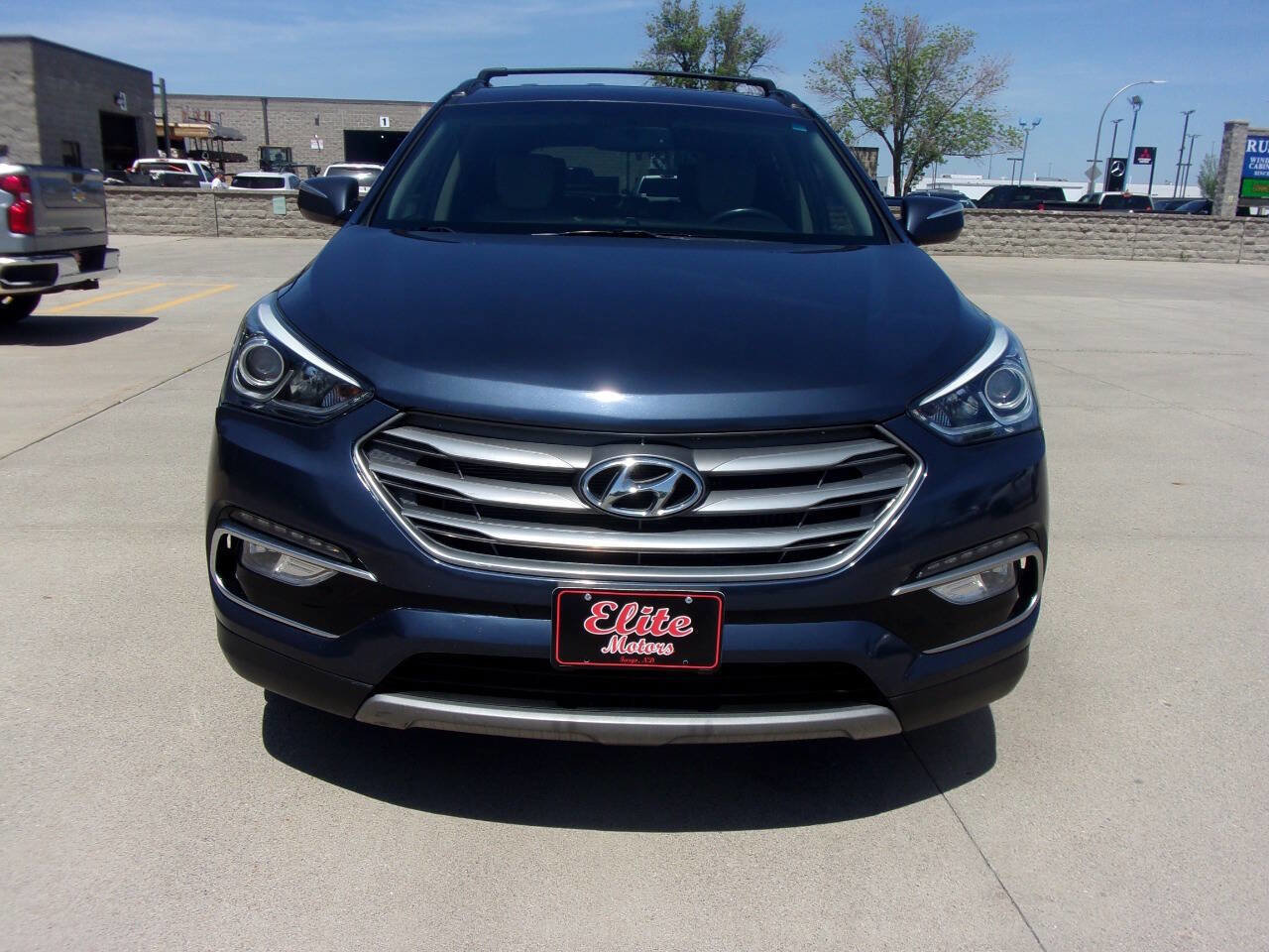 Used 2017 Hyundai Santa Fe Sport 2.0T FWD image 3