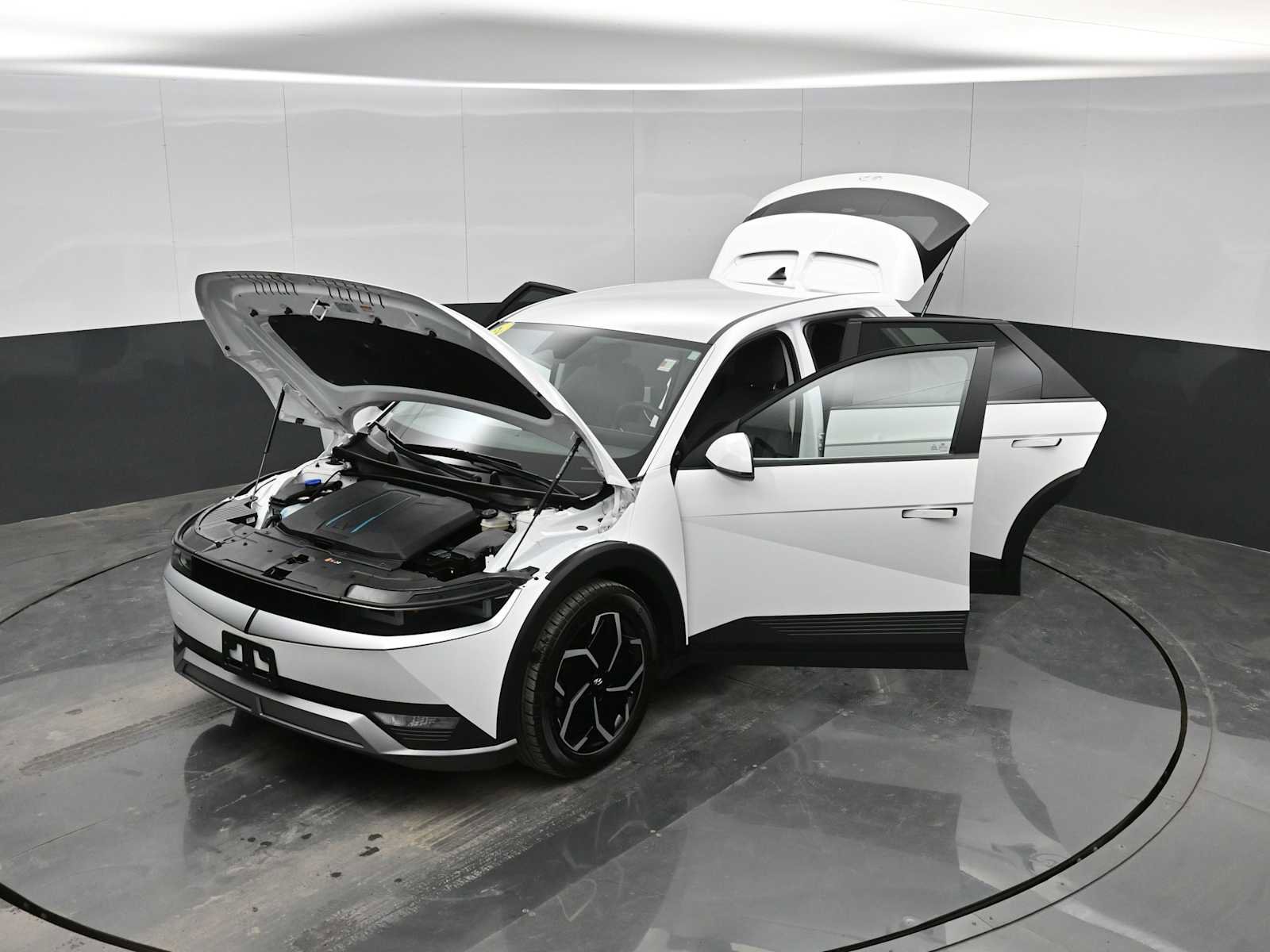 Used 2022 Hyundai Ioniq 5 SE w/ Cargo Package image 39