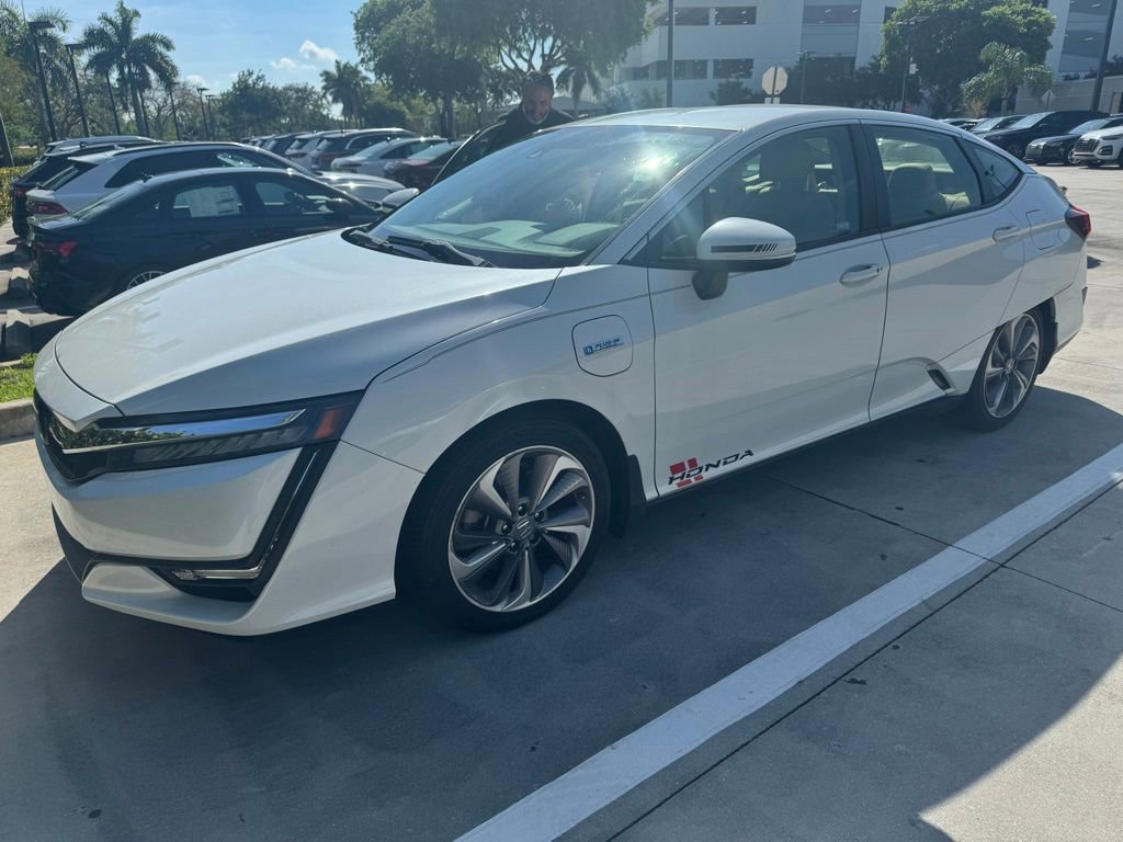 Used 2018 Honda Clarity Touring image 7