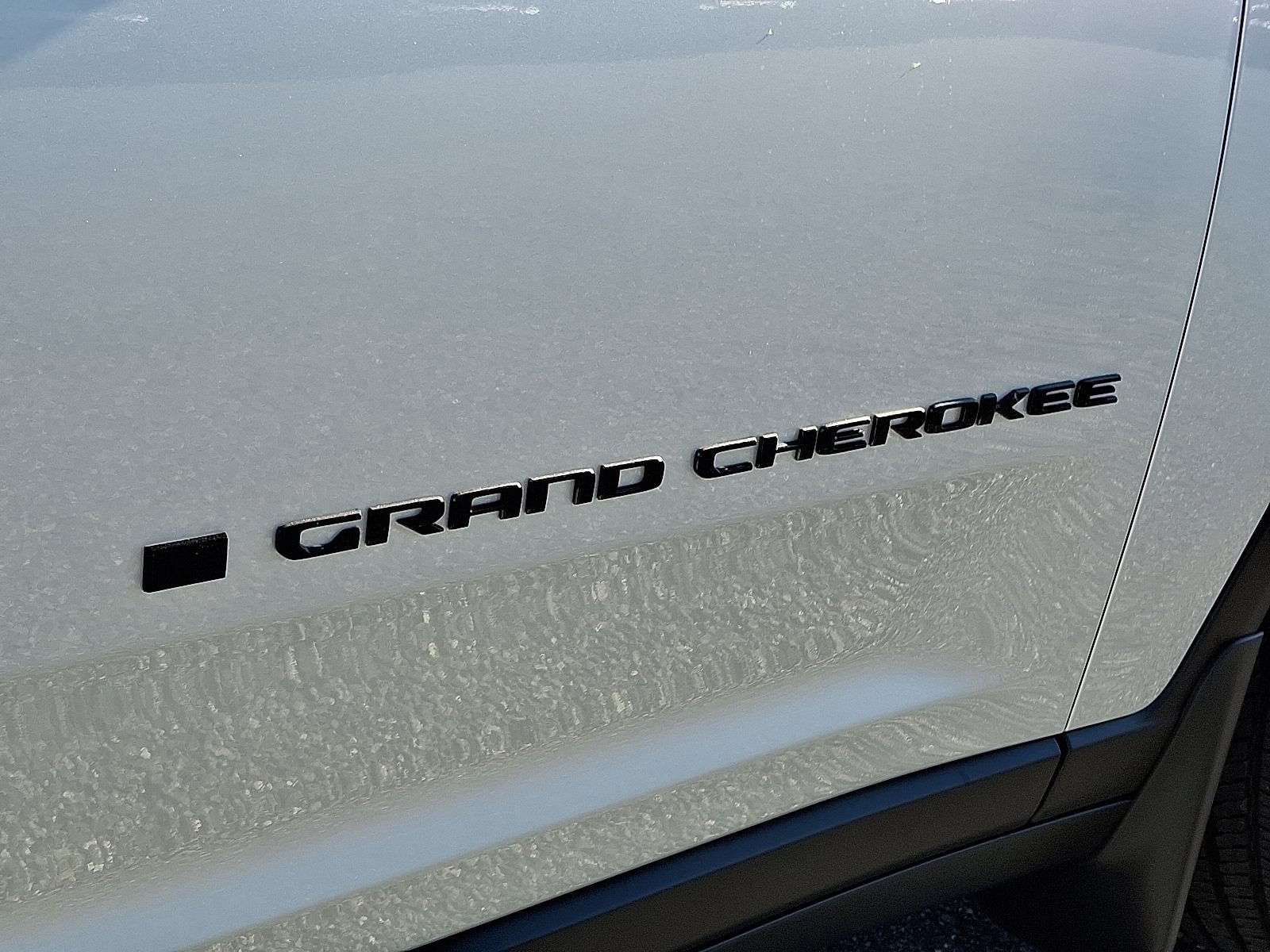 New 2025 Jeep Grand Cherokee L Altitude AWD/4WD image 13
