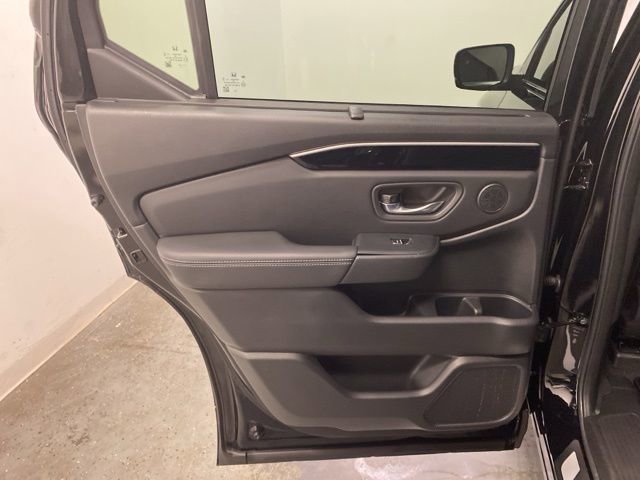 Used 2025 Honda Pilot EX-L image 21