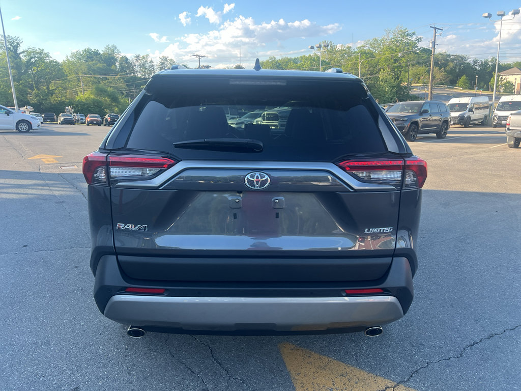 Used 2022 Toyota RAV4 Limited FWD image 4