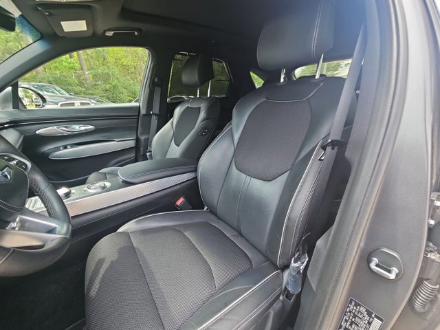 Used 2023 Genesis GV70 2.5T w/ Sport Prestige Package image 16