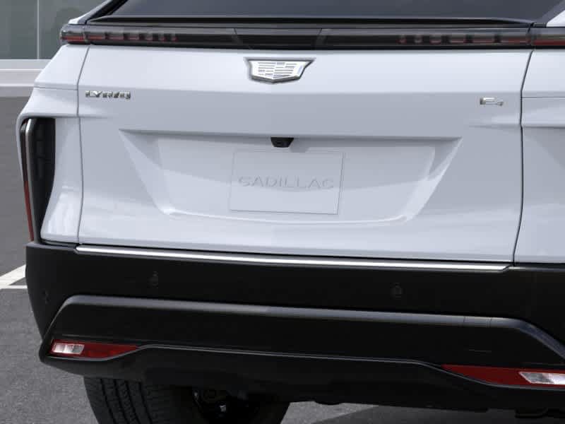 New 2027 Cadillac Lyriq Luxury w/ LPO, Floor Liner Package AWD/4WD image 14