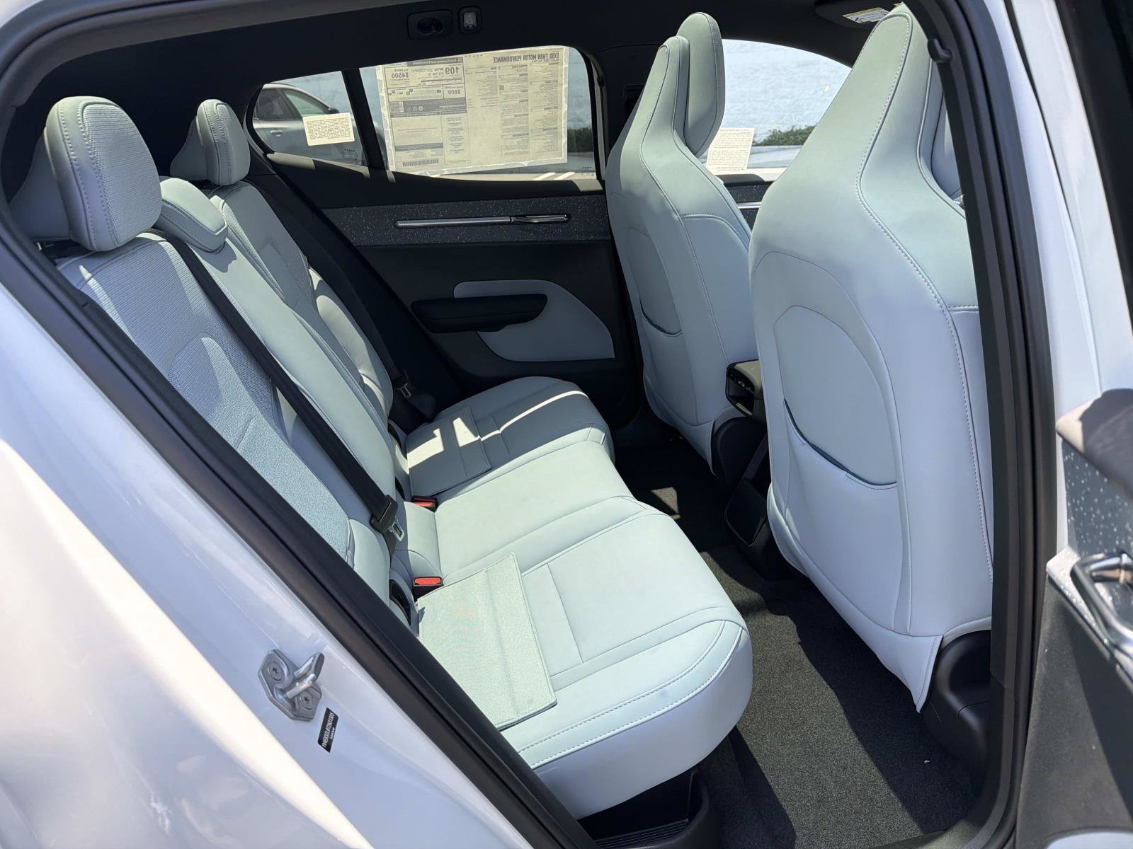 New 2026 Volvo EX30 Ultra AWD/4WD image 19