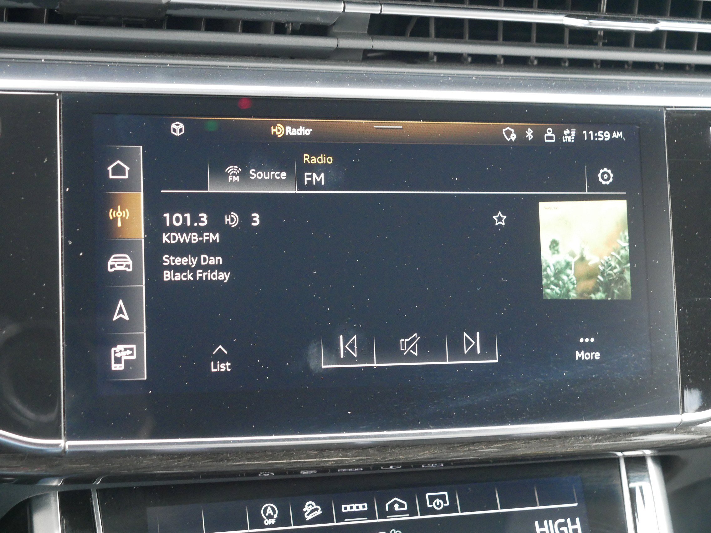 Used 2022 Audi Q7 Premium Plus w/ Premium Plus Package image 22