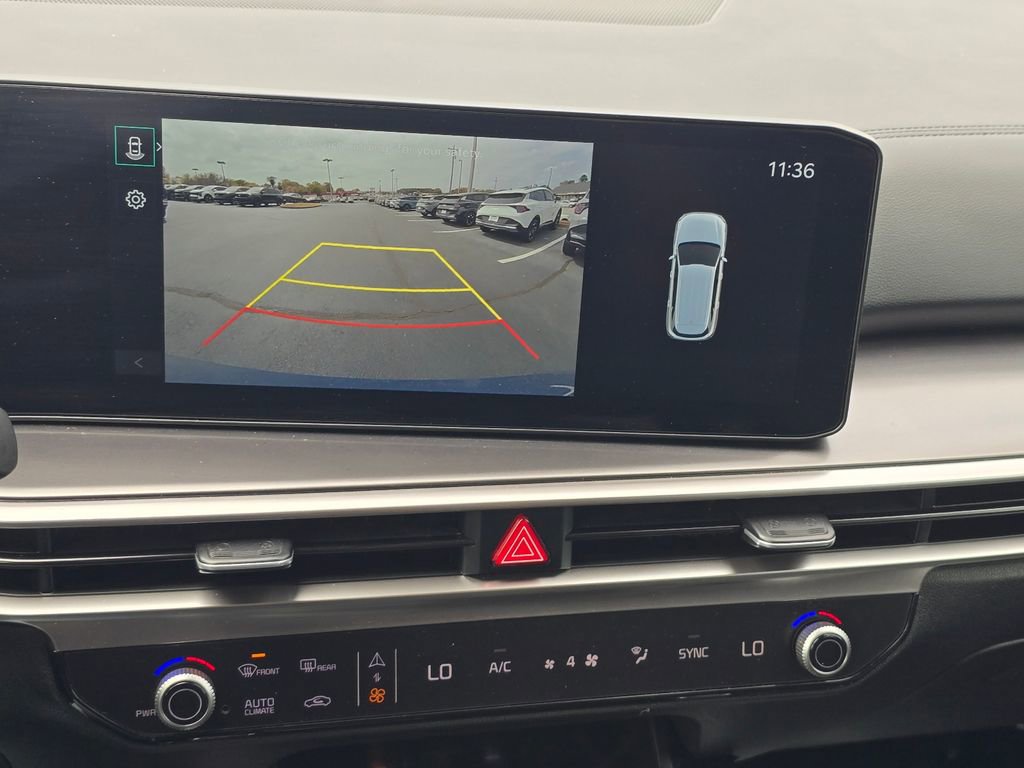 Used 2024 Kia Sorento S w/ Panoramic Sunroof Package image 21