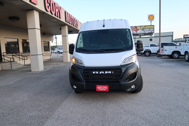 Used 2025 RAM ProMaster 2500 w/ Convenience Group FWD image 2