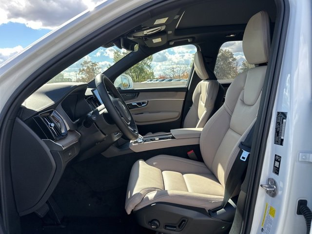 New 2026 Volvo XC90 B6 Ultra image 13