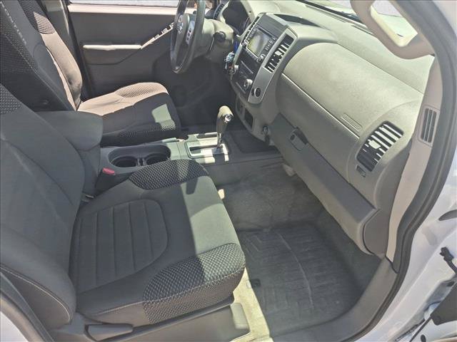 Used 2015 Nissan Frontier Desert Runner RWD image 18