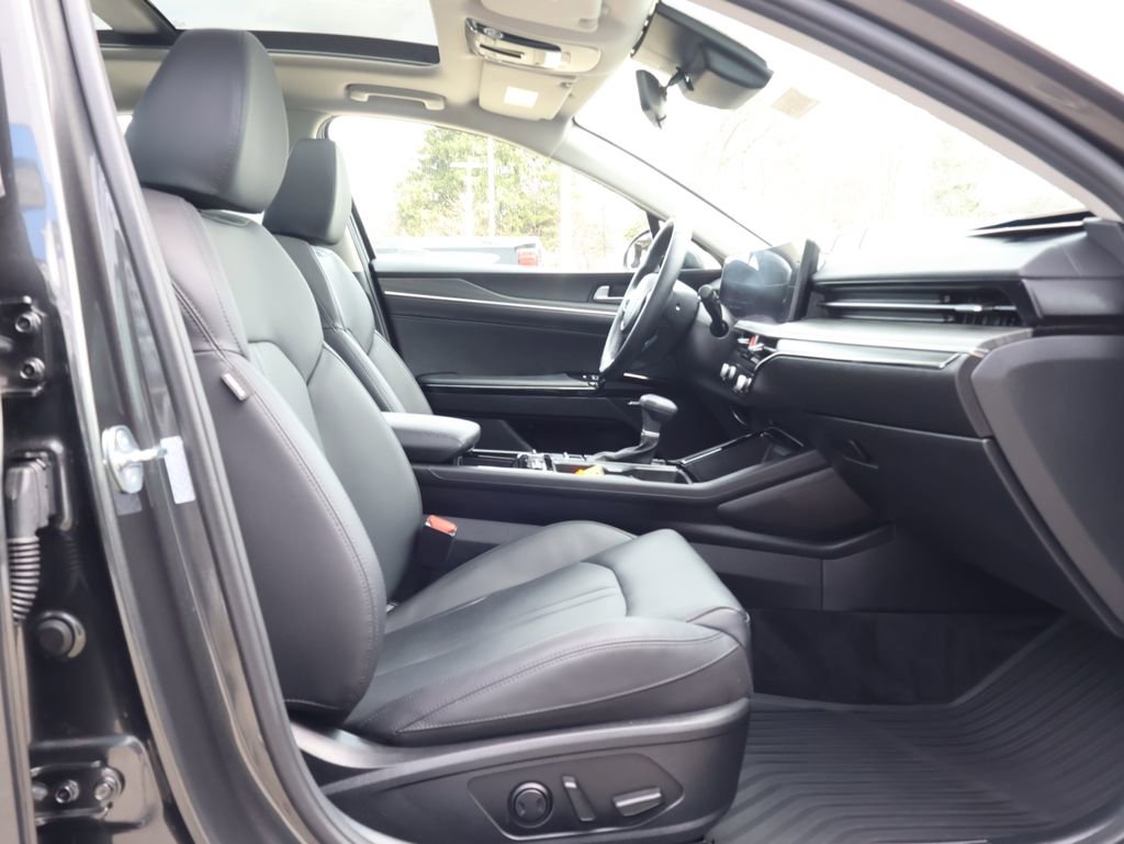 Used 2025 Kia K5 EX image 33