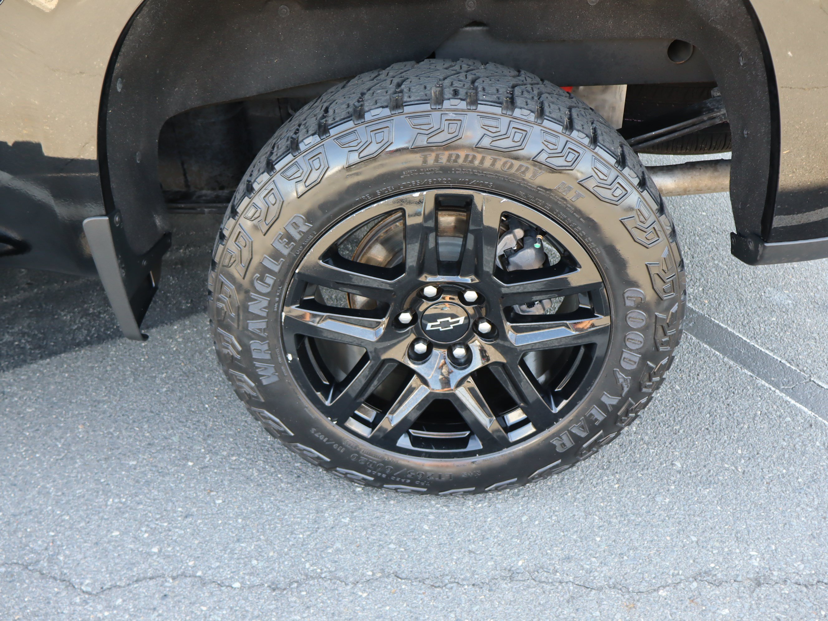 Used 2021 Chevrolet Silverado 1500 LT Trail Boss w/ Bed Protection Package AWD/4WD image 38