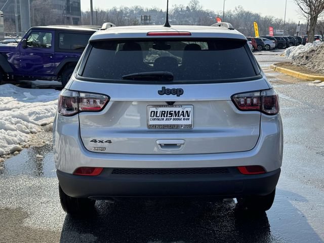 New 2026 Jeep Compass Latitude w/ Sun and Sound Group AWD/4WD image 3