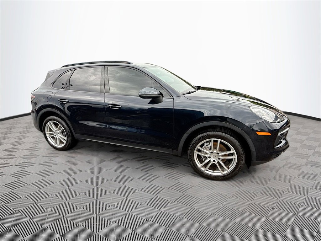 Used 2020 Porsche Cayenne image 9
