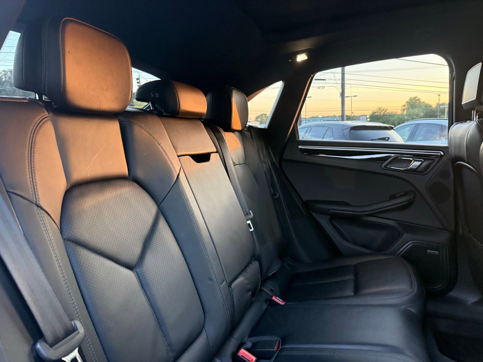 Used 2017 Porsche Macan S image 27