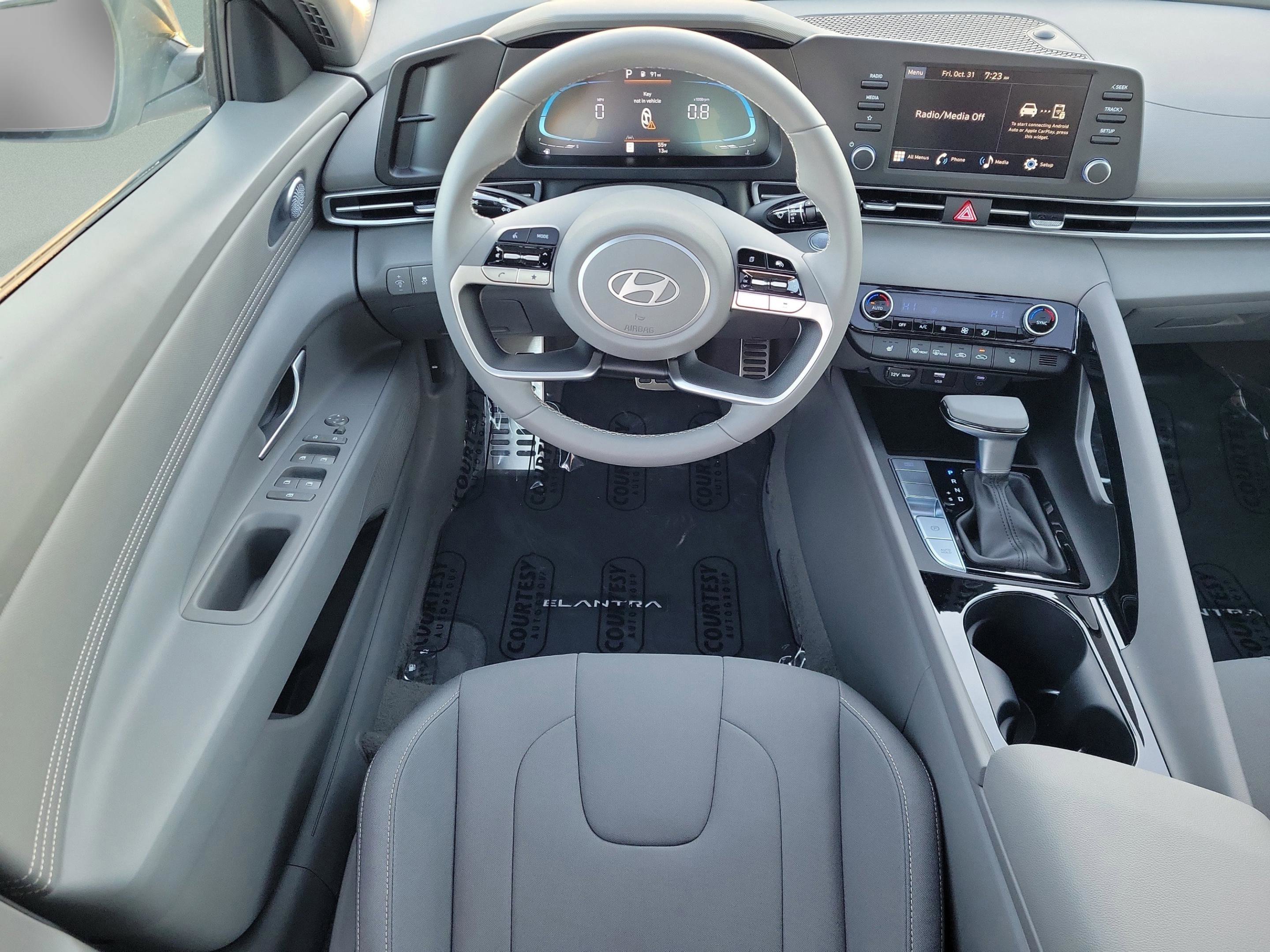 New 2026 Hyundai Elantra SEL Sport image 23